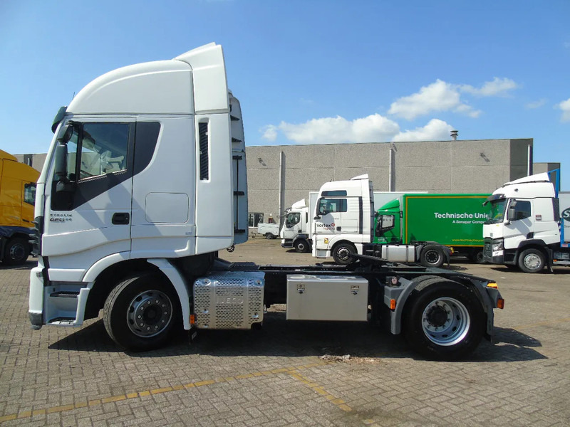 Iveco Stralis 420 + EURO 6 + 580KM - Trekkvogn: bilde 4 Iveco Stralis 420 + EURO 6 + 580KM - Trekkvogn: bilde 4