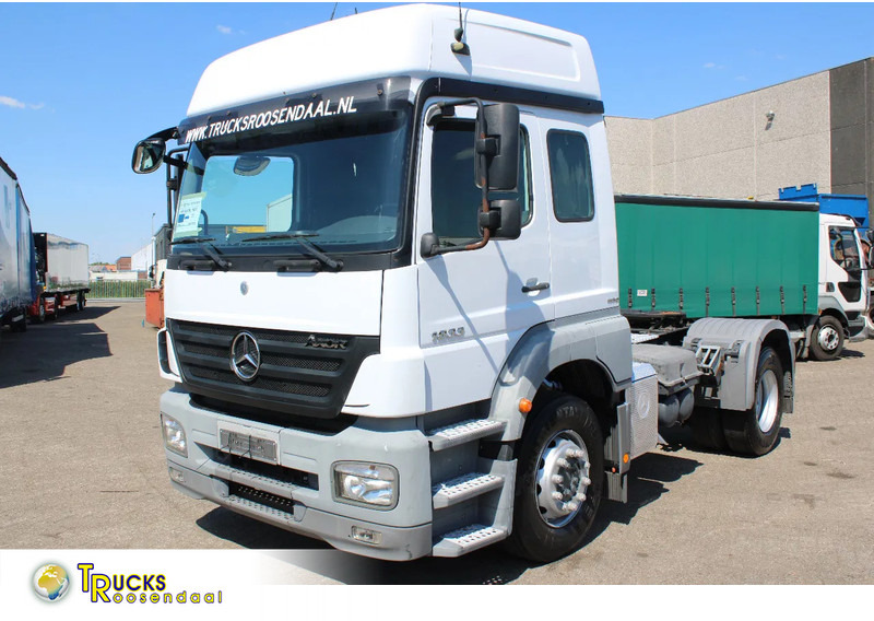 Mercedes-Benz Axor 1833 + manual + RETARDER! 122.939 km orginal! perfect condition + EURO 5 - Trekkvogn: bilde 1 Mercedes-Benz Axor 1833 + manual + RETARDER! 122.939 km orginal! perfect condition + EURO 5 - Trekkvogn: bilde 1