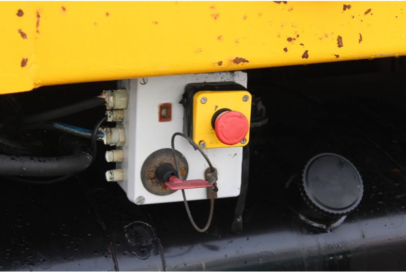 Allterrengkran Volvo FL10 8X4 + GROMACH 34 mtr. + EURO 2: bilde 11