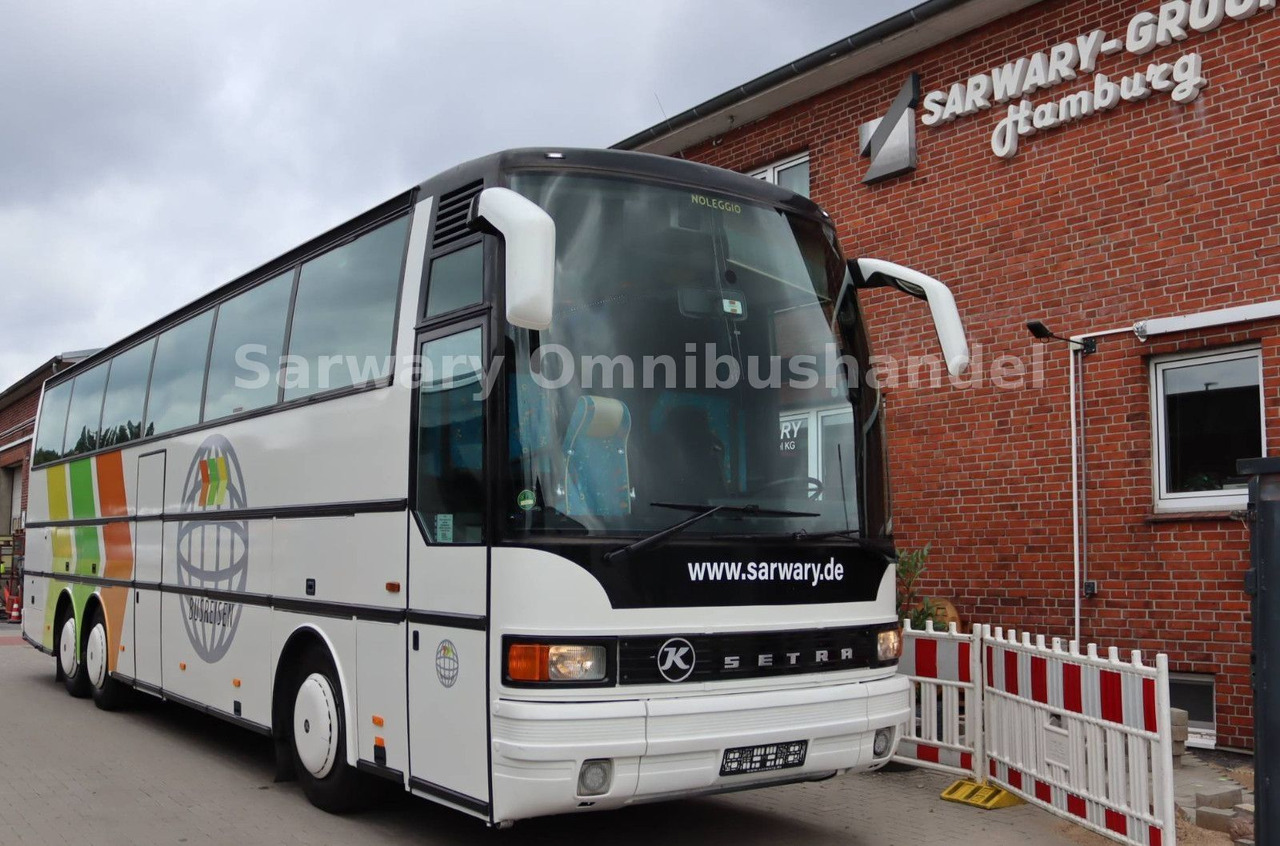 Setra 215 HDH*41 Sitze*VIP*8 Gang*Klima*WC*TV*Clubecke - Turistbuss: bilde 1 Setra 215 HDH*41 Sitze*VIP*8 Gang*Klima*WC*TV*Clubecke - Turistbuss: bilde 1