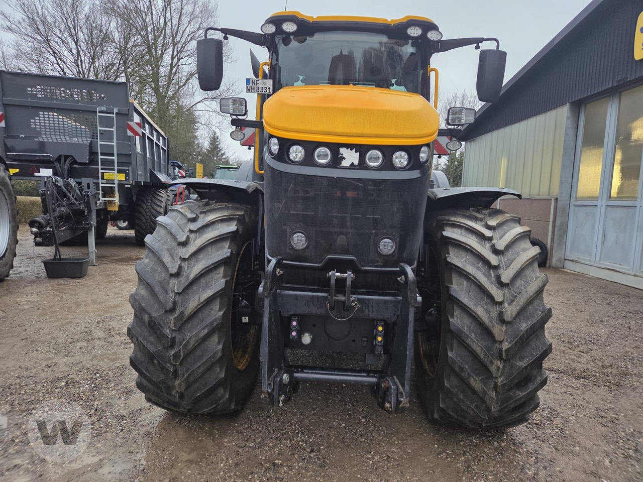 JCB FasTrac 8330 - Traktor: bilde 3 JCB FasTrac 8330 - Traktor: bilde 3