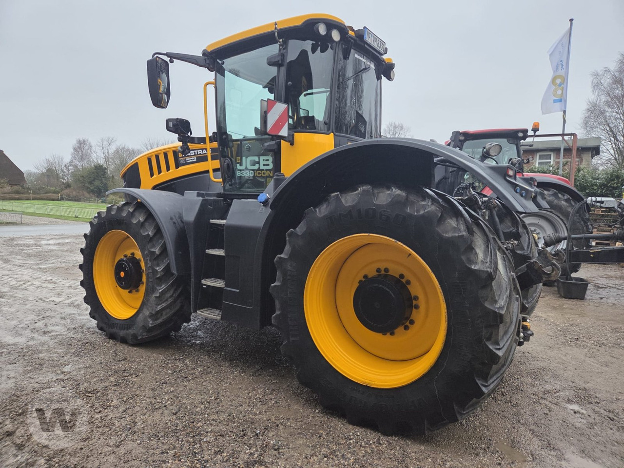 JCB FasTrac 8330 - Traktor: bilde 4 JCB FasTrac 8330 - Traktor: bilde 4
