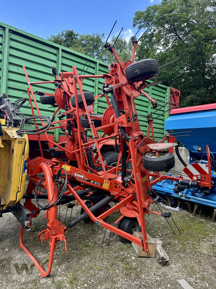 Kuhn GF 8712 - Høyvender: bilde 1 Kuhn GF 8712 - Høyvender: bilde 1