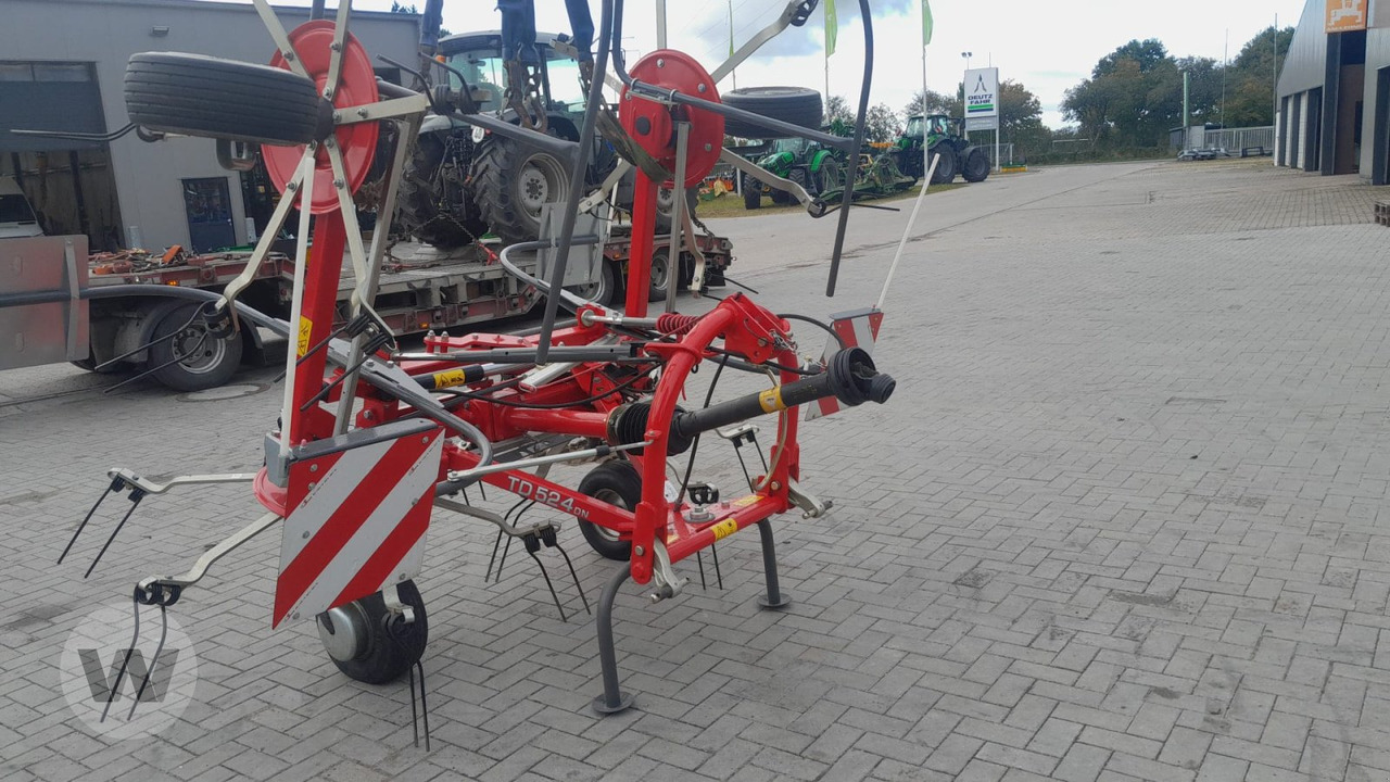 Massey Ferguson TD 524 DN - Høyvender: bilde 1 Massey Ferguson TD 524 DN - Høyvender: bilde 1