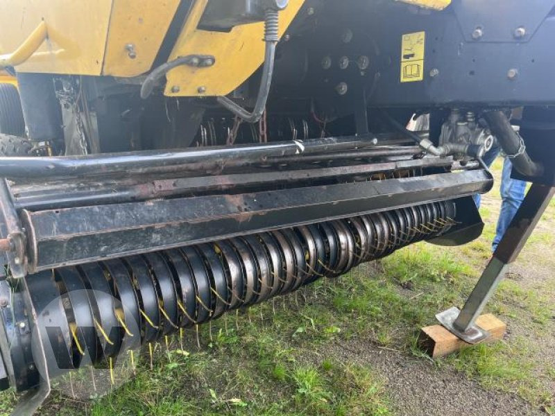New Holland BR 7070 - Rundballepresse: bilde 3 New Holland BR 7070 - Rundballepresse: bilde 3