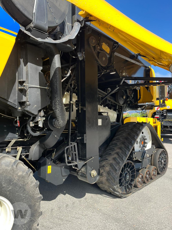 Leie New Holland CR 8080 New Holland CR 8080: bilde 13