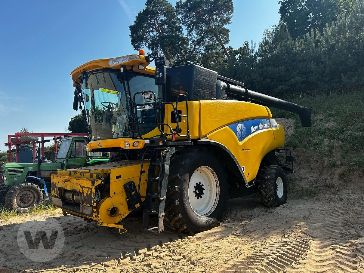 New Holland CR 9070 ELEV - Traktor: bilde 3 New Holland CR 9070 ELEV - Traktor: bilde 3