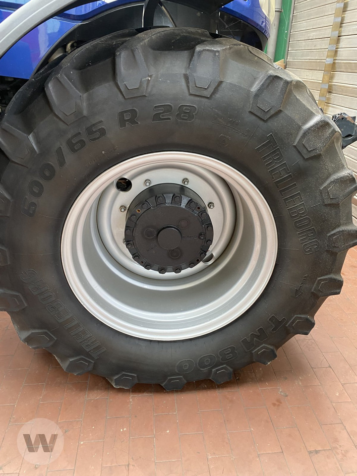 New Holland T 7.245 - Traktor: bilde 4 New Holland T 7.245 - Traktor: bilde 4