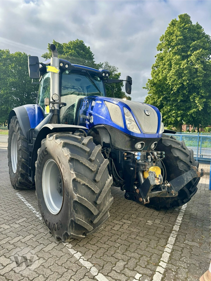 New Holland T 7.270 AC - Traktor: bilde 2 New Holland T 7.270 AC - Traktor: bilde 2