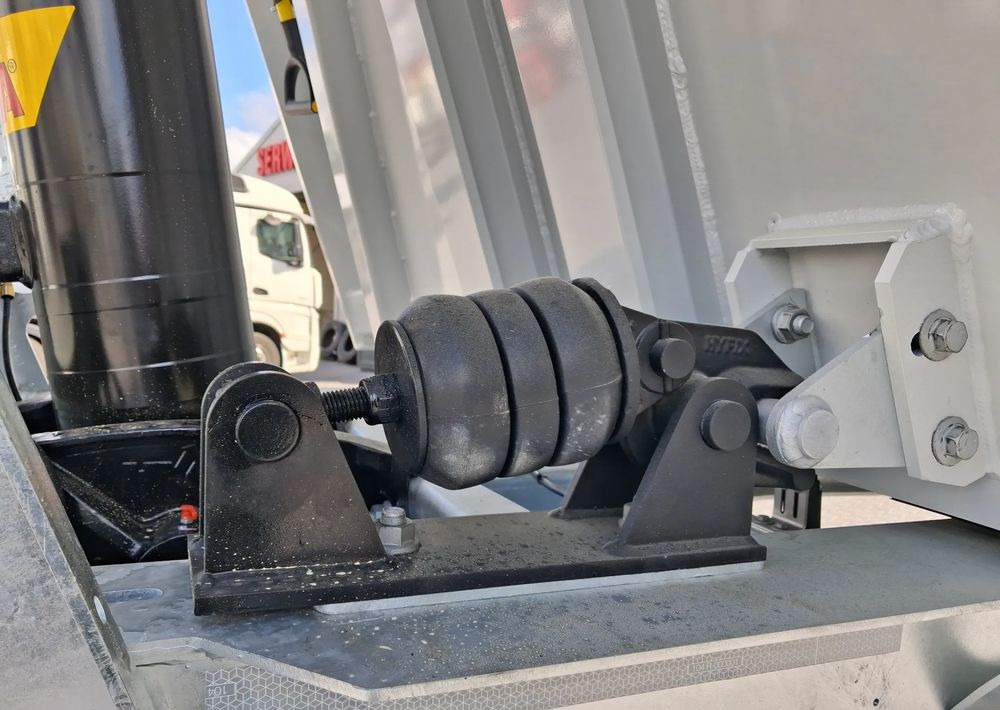 Zaslaw Aluminiowa skrzynia 28-33m3 - Tippsemi: bilde 5 Zaslaw Aluminiowa skrzynia 28-33m3 - Tippsemi: bilde 5