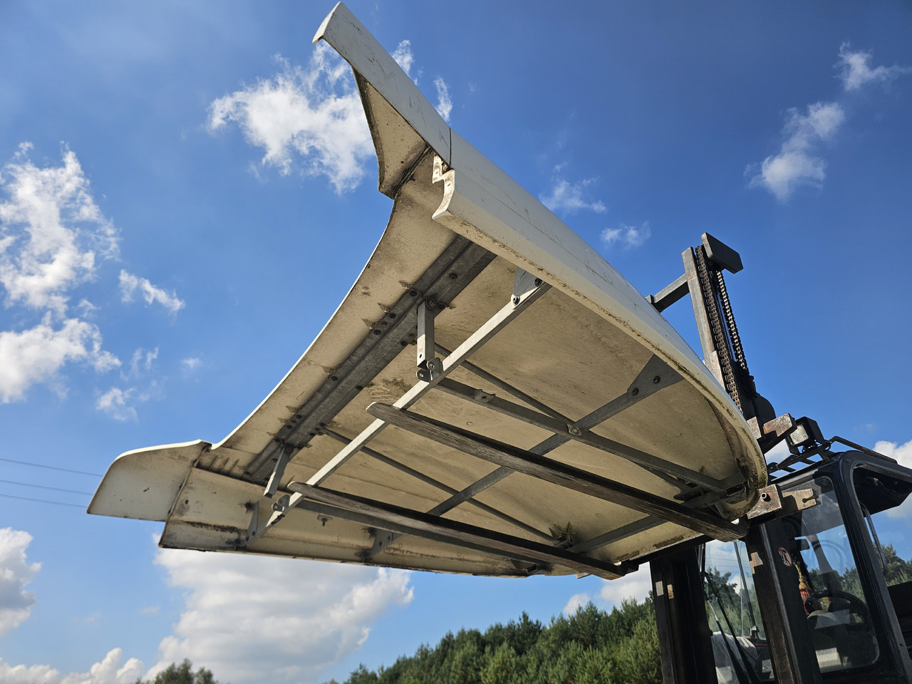 DAF XF105 SPACE CAB / ROOF SPOILER - Aerodynamikk/ Spoiler: bilde 5 DAF XF105 SPACE CAB / ROOF SPOILER - Aerodynamikk/ Spoiler: bilde 5