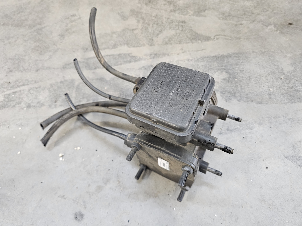 MERCEDES-BENZ MP4 / EBS VALVE / A0014311013 / K000920 - Bremseventil: bilde 2 MERCEDES-BENZ MP4 / EBS VALVE / A0014311013 / K000920 - Bremseventil: bilde 2