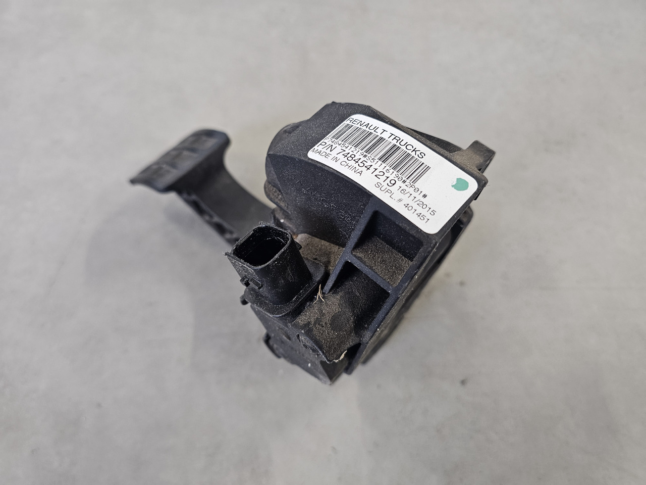 RENAULT RANGE T / ACCELERATE PEDAL / 7484541219 - Pedal: bilde 3 RENAULT RANGE T / ACCELERATE PEDAL / 7484541219 - Pedal: bilde 3