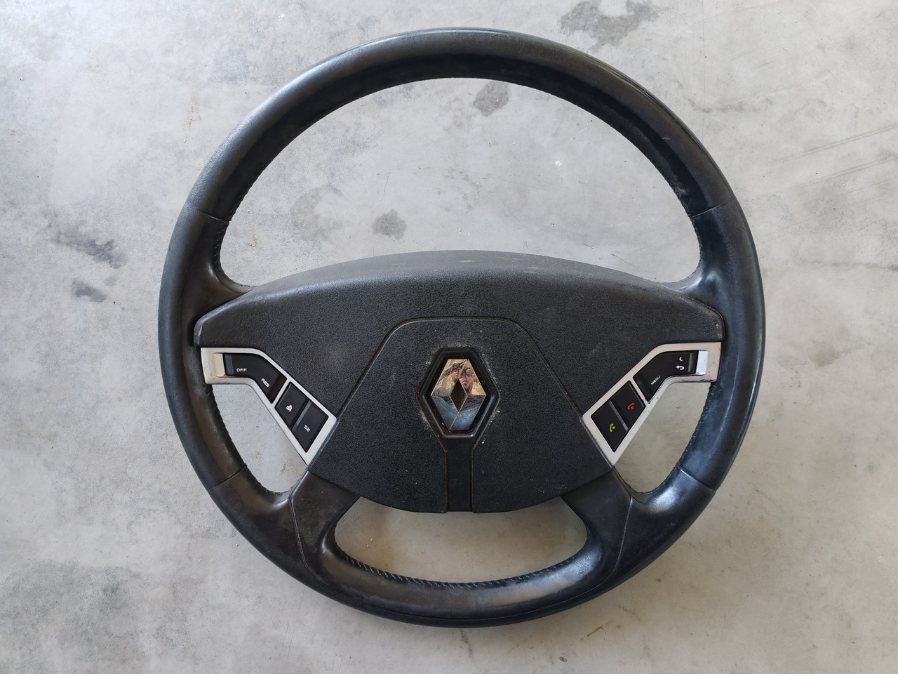 RENAULT RANGE T / STEERING WHEEL / 7484519945 - Ratt: bilde 1 RENAULT RANGE T / STEERING WHEEL / 7484519945 - Ratt: bilde 1