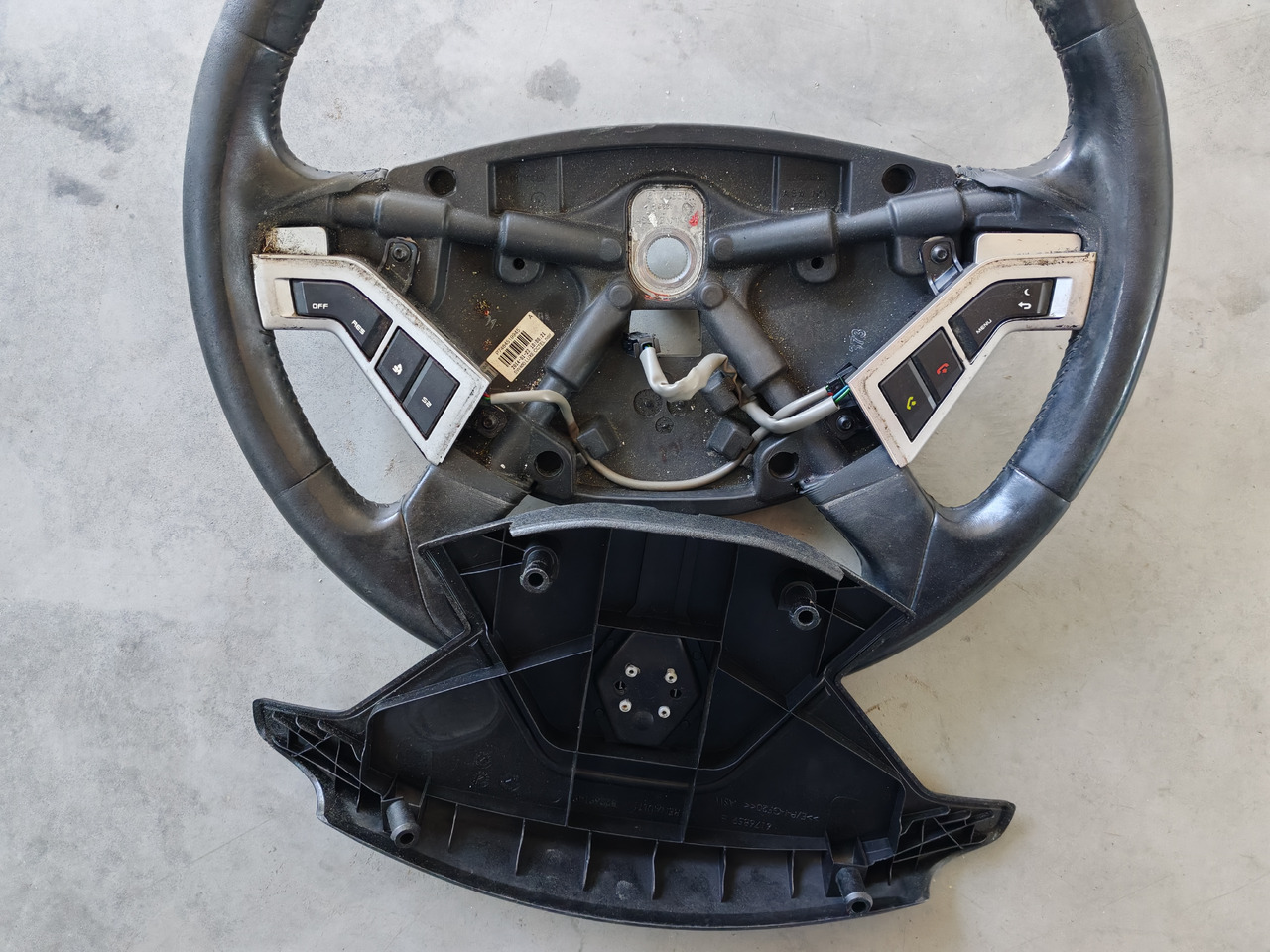 RENAULT RANGE T / STEERING WHEEL / 7484519945 - Ratt: bilde 2 RENAULT RANGE T / STEERING WHEEL / 7484519945 - Ratt: bilde 2