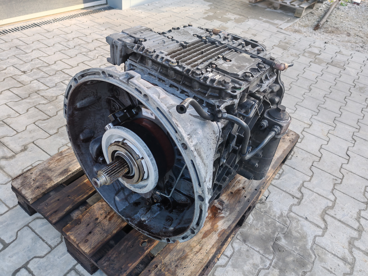 RENAULT VOLVO / AT2412D I-SHIFT COMPLETE GEARBOX / 3190584 - Girkasse: bilde 3 RENAULT VOLVO / AT2412D I-SHIFT COMPLETE GEARBOX / 3190584 - Girkasse: bilde 3