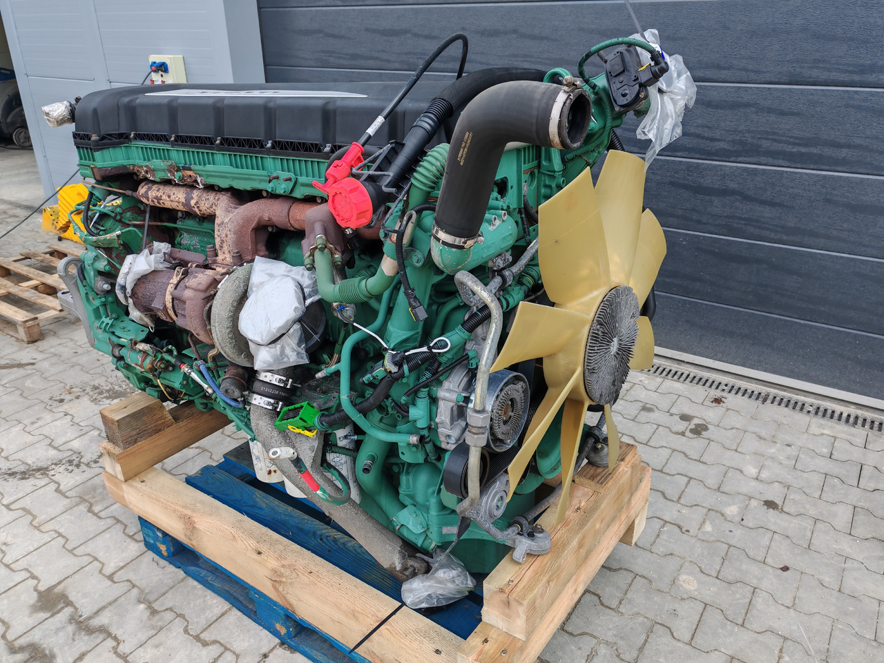 VOLVO FH4 EURO 6 / D13K460 EUVI / COMPLETE ENGINE - Motor: bilde 4 VOLVO FH4 EURO 6 / D13K460 EUVI / COMPLETE ENGINE - Motor: bilde 4
