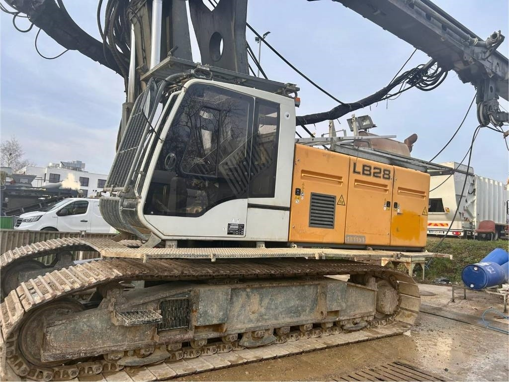 Liebherr LB 28 - Påledrivar: bilde 2 Liebherr LB 28 - Påledrivar: bilde 2
