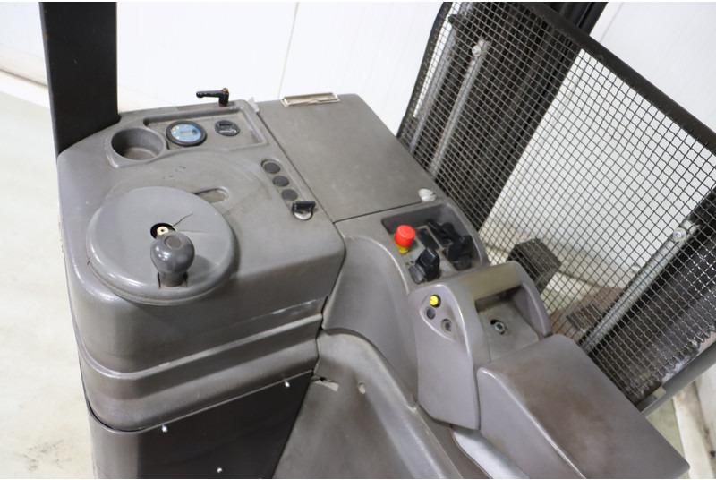 Nissan AJN160 - Reachtruck: bilde 2 Nissan AJN160 - Reachtruck: bilde 2