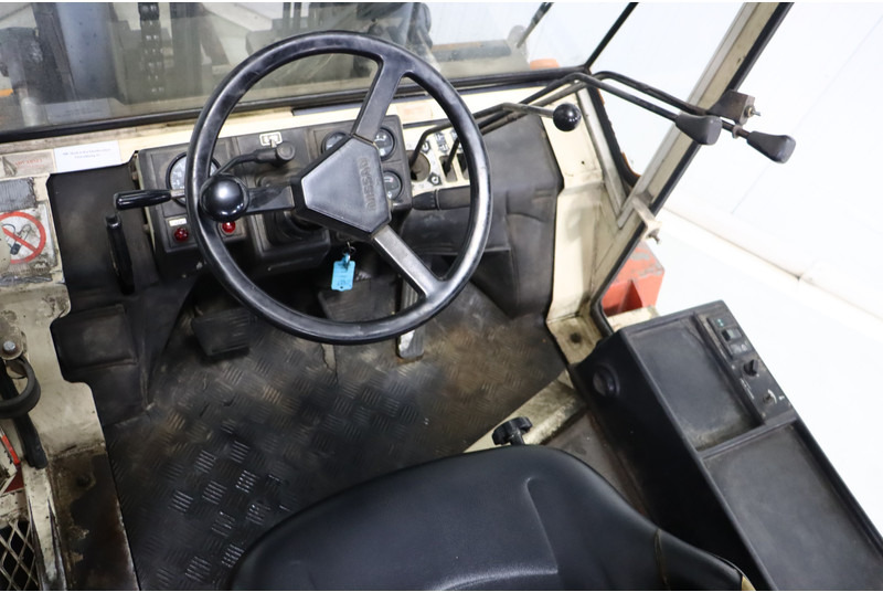 Nissan VF05H70U - Dieseltruck: bilde 2 Nissan VF05H70U - Dieseltruck: bilde 2