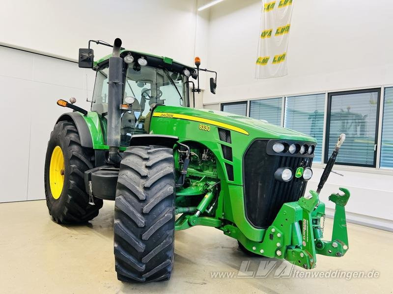 John Deere 8330 - Traktor: bilde 4 John Deere 8330 - Traktor: bilde 4