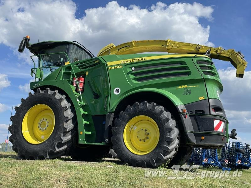 John Deere 8400 - Traktor: bilde 2 John Deere 8400 - Traktor: bilde 2