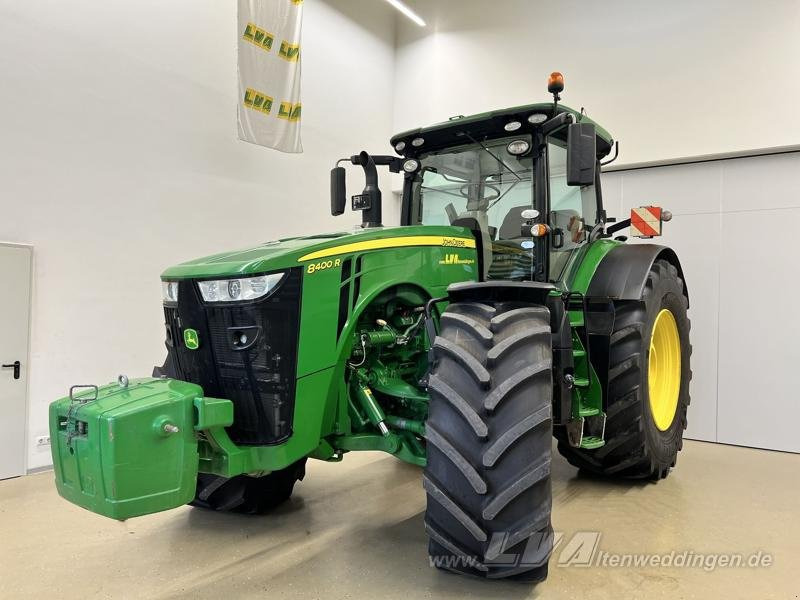 John Deere 8400R e23 PowerShift ULTIMATE - Traktor: bilde 1 John Deere 8400R e23 PowerShift ULTIMATE - Traktor: bilde 1
