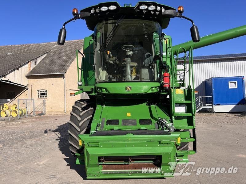 John Deere W550 - Skurtresker: bilde 4 John Deere W550 - Skurtresker: bilde 4