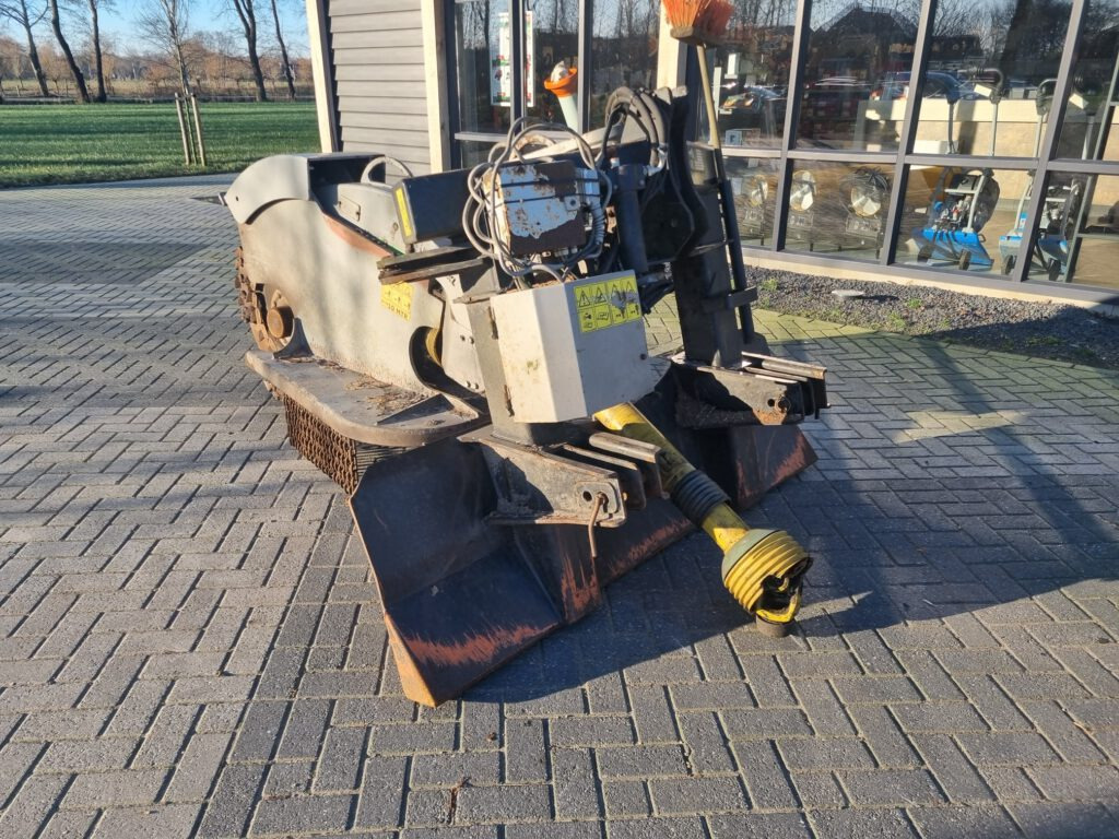 OBMTEC Pro270XL stump grinder - Stubbefres: bilde 2 OBMTEC Pro270XL stump grinder - Stubbefres: bilde 2