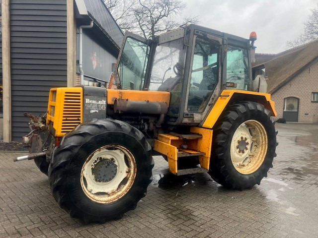 RENAULT 145.14 - Traktor: bilde 2 RENAULT 145.14 - Traktor: bilde 2