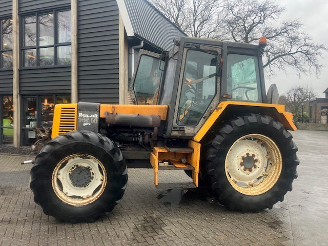 RENAULT 145.14 - Traktor: bilde 1 RENAULT 145.14 - Traktor: bilde 1