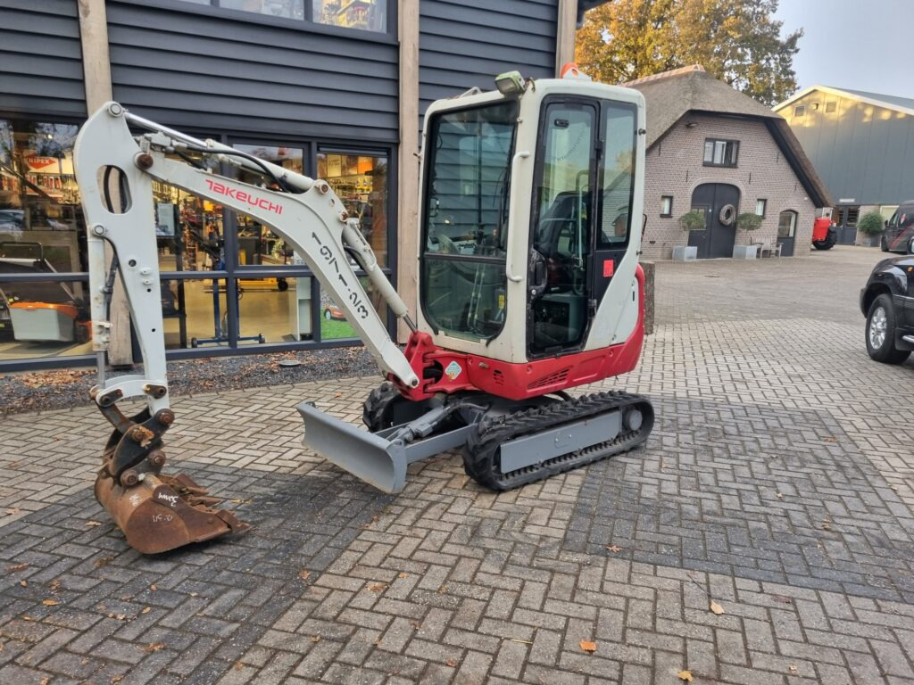 TAKEUCHI TB216 minidigger - Minigraver: bilde 2 TAKEUCHI TB216 minidigger - Minigraver: bilde 2