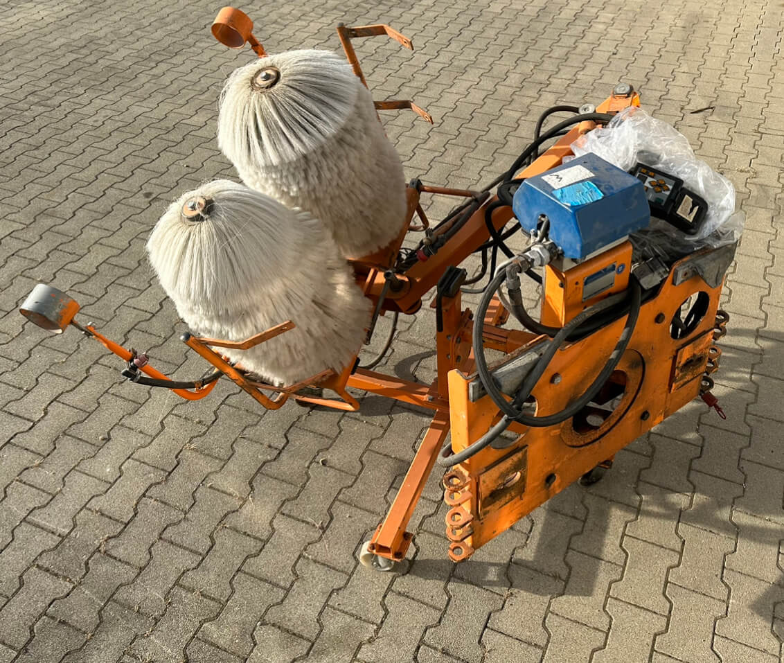 Kostemaskin Unimog Leitpfostenwaschgerät  Schmidt RPS-H: bilde 6 Kostemaskin Unimog Leitpfostenwaschgerät  Schmidt RPS-H: bilde 6