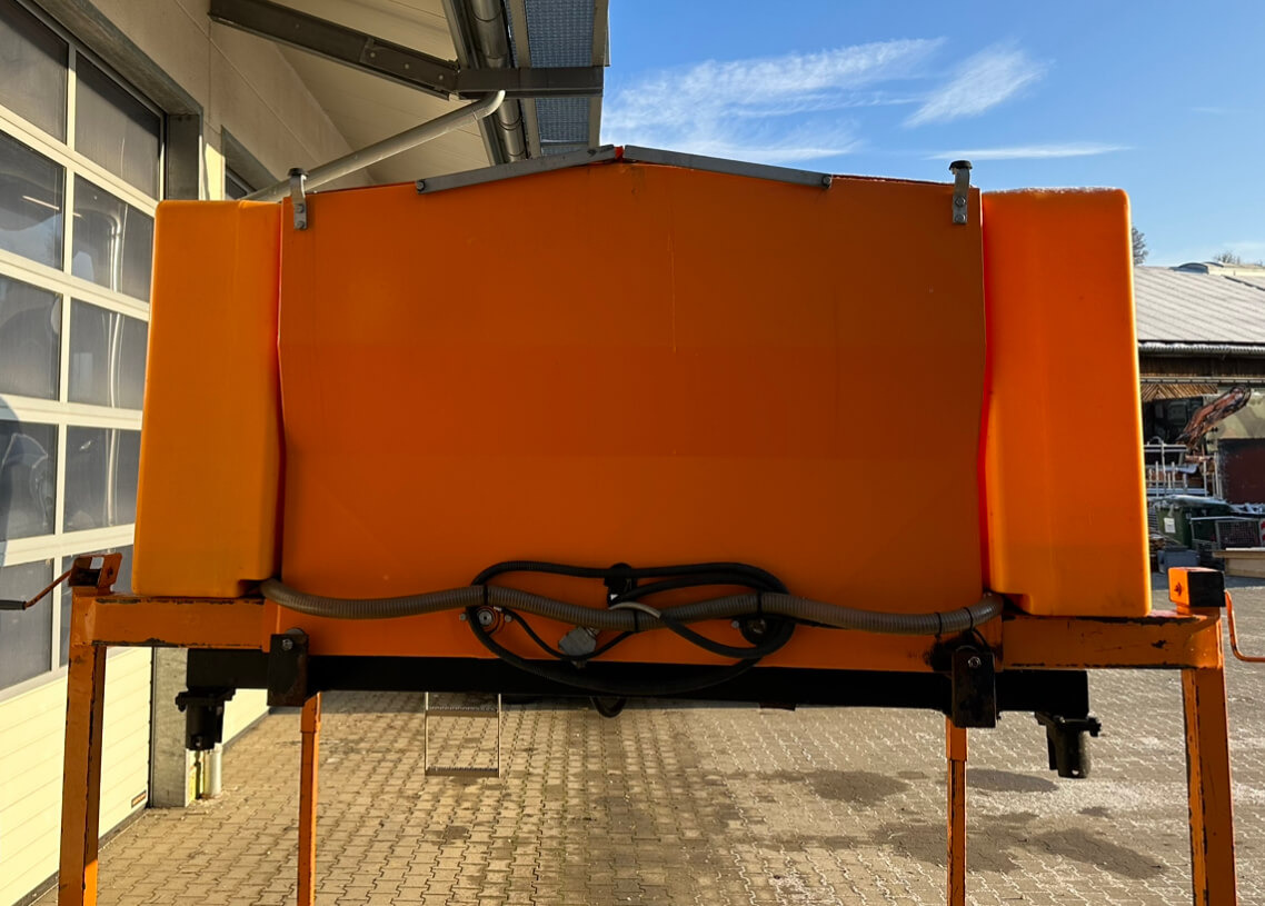 Unimog Salzstreuer Gmeiner 4000TCFS - Sandstrøer: bilde 5 Unimog Salzstreuer Gmeiner 4000TCFS - Sandstrøer: bilde 5