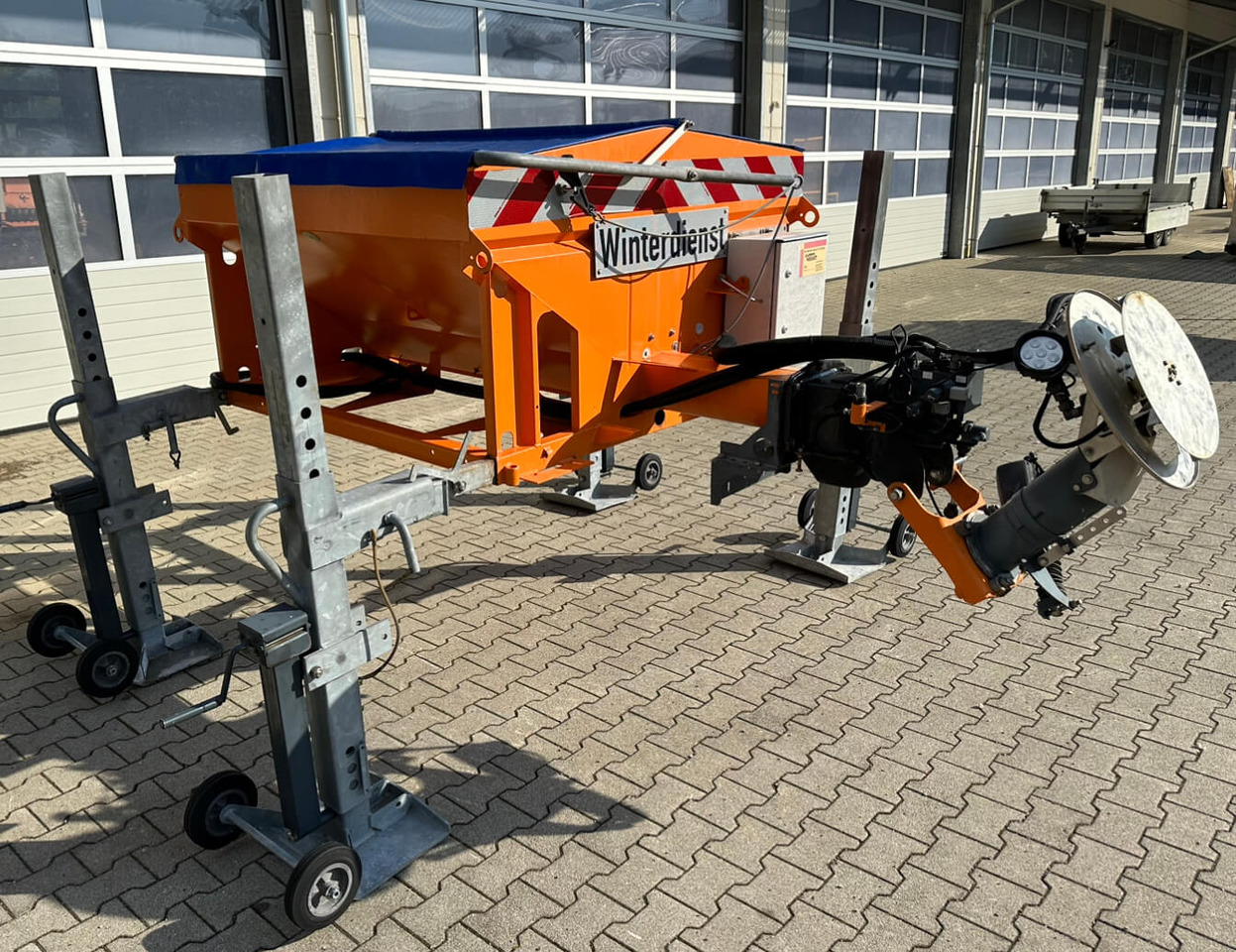 Unimog Salzstreuer KüpperWeisser IMSSN J15012 H - Sandstrøer: bilde 3 Unimog Salzstreuer KüpperWeisser IMSSN J15012 H - Sandstrøer: bilde 3