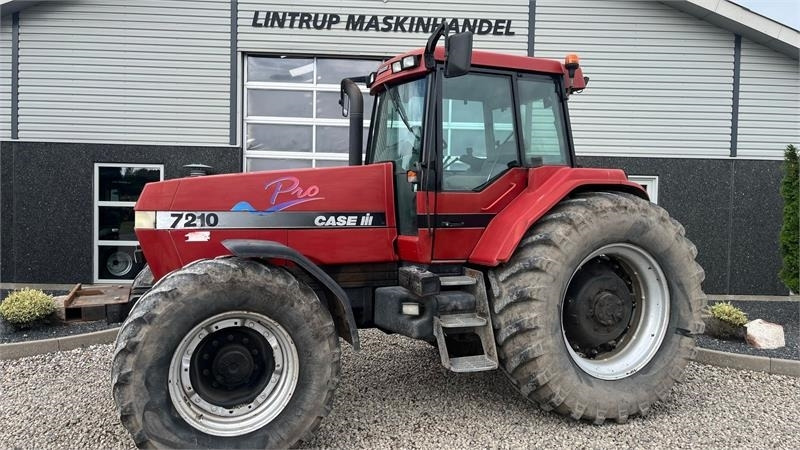 Case IH Magnum 7210 PRO PRO model, og en ejers traktor fra  - Traktor: bilde 1 Case IH Magnum 7210 PRO PRO model, og en ejers traktor fra  - Traktor: bilde 1