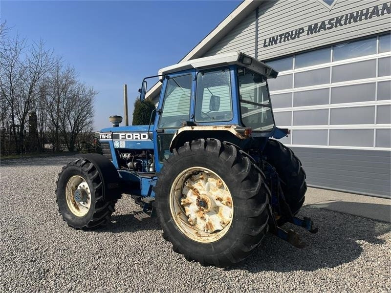 Ford TW 15 F II med HEVA opklappelig frontlift - Traktor: bilde 3 Ford TW 15 F II med HEVA opklappelig frontlift - Traktor: bilde 3