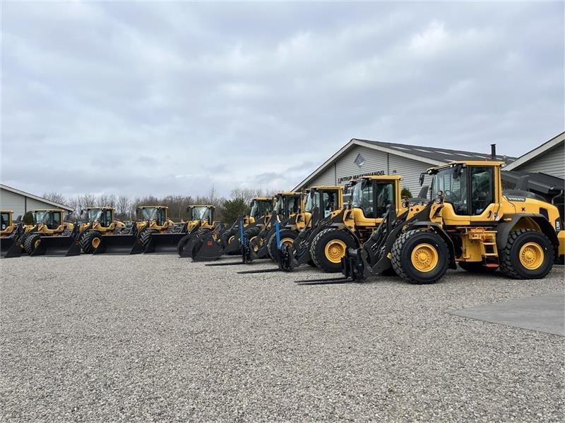 Skuffe for Bygg og anlegg JST Overfalds skovl 300 med skårende tænder og med eks: bilde 21 Skuffe for Bygg og anlegg JST Overfalds skovl 300 med skårende tænder og med eks: bilde 21