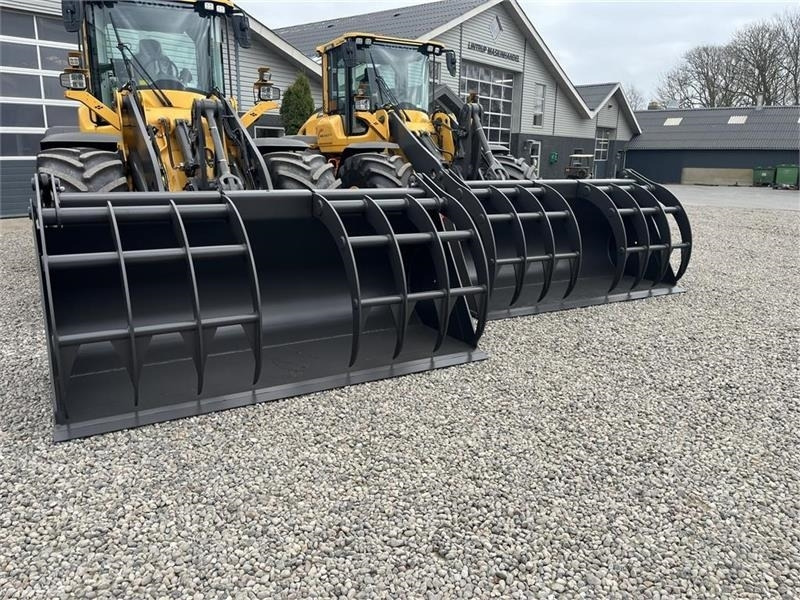 Skuffe for Bygg og anlegg JST Overfalds skovl 300 med skårende tænder og med eks: bilde 11 Skuffe for Bygg og anlegg JST Overfalds skovl 300 med skårende tænder og med eks: bilde 11