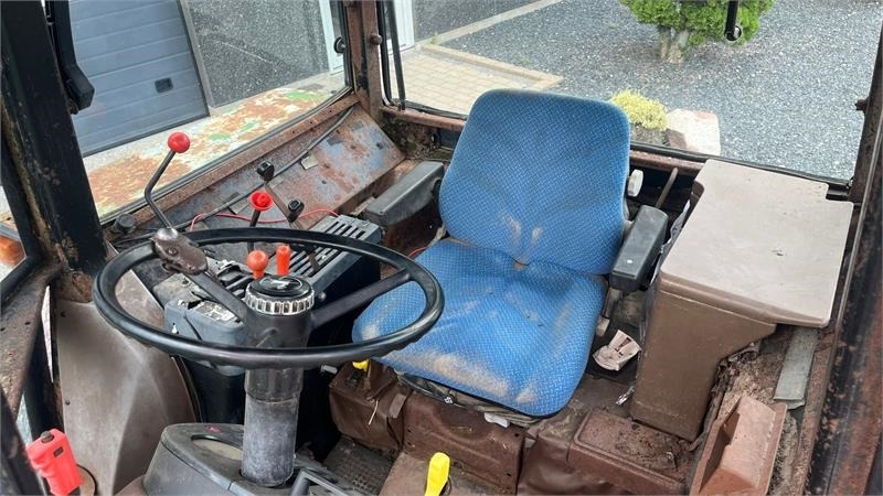 John Deere 3650 Med frontlift - Traktor: bilde 5 John Deere 3650 Med frontlift - Traktor: bilde 5