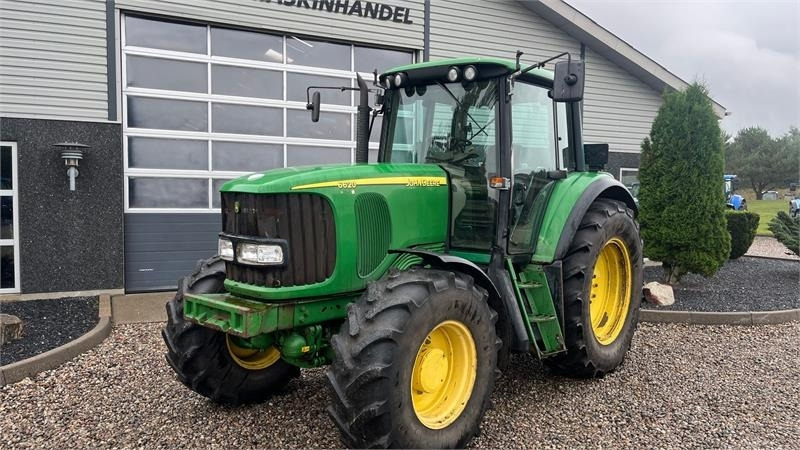 John Deere 6620 TLS PowerQuad - Traktor: bilde 2 John Deere 6620 TLS PowerQuad - Traktor: bilde 2