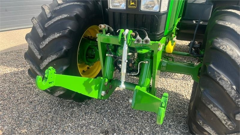 John Deere 7710 8.1L motor, store hjul og frontlift. En ejere - Traktor: bilde 4 John Deere 7710 8.1L motor, store hjul og frontlift. En ejere - Traktor: bilde 4