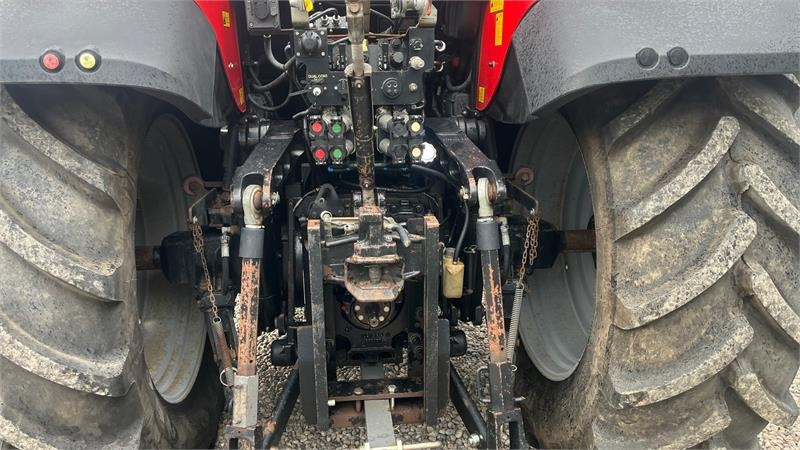 Massey Ferguson 6490 Dyna 6 med frontlift - Traktor: bilde 5 Massey Ferguson 6490 Dyna 6 med frontlift - Traktor: bilde 5