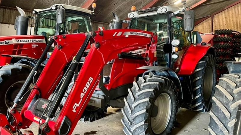 Massey Ferguson 6715 S Med front læsser. Læsser er meget lidt brug - Traktor: bilde 5 Massey Ferguson 6715 S Med front læsser. Læsser er meget lidt brug - Traktor: bilde 5