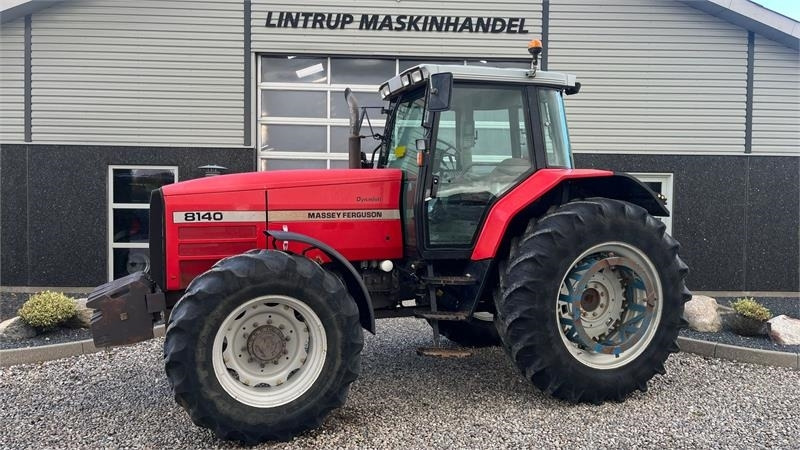 Massey Ferguson 8140 Dyna Shift - Traktor: bilde 1 Massey Ferguson 8140 Dyna Shift - Traktor: bilde 1