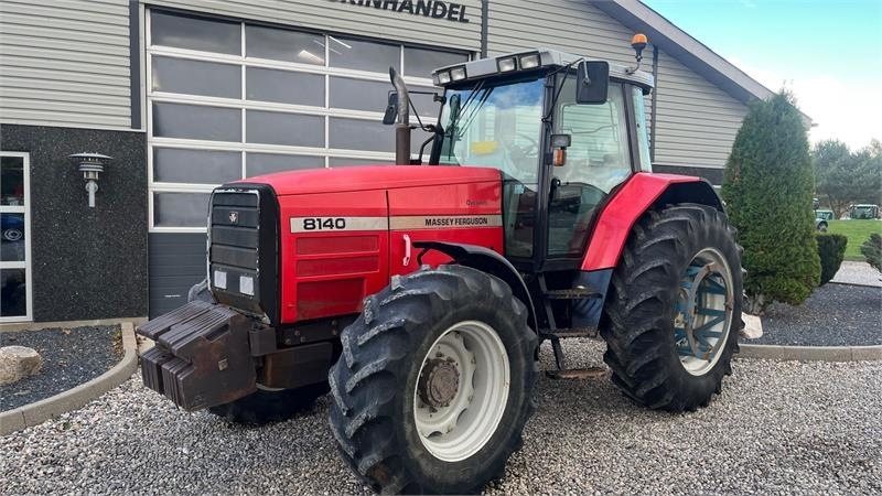 Massey Ferguson 8140 Dyna Shift - Traktor: bilde 2 Massey Ferguson 8140 Dyna Shift - Traktor: bilde 2