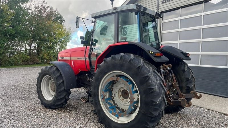 Massey Ferguson 8140 Dyna Shift - Traktor: bilde 3 Massey Ferguson 8140 Dyna Shift - Traktor: bilde 3