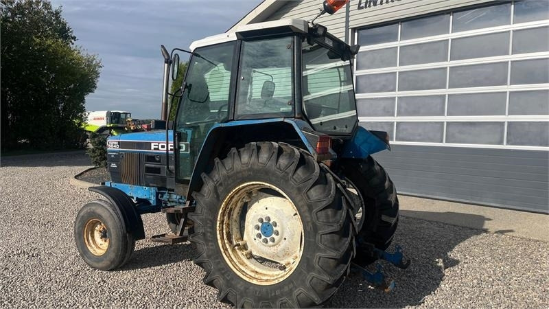 New Holland 5640 SL Dualpower - Traktor: bilde 3 New Holland 5640 SL Dualpower - Traktor: bilde 3