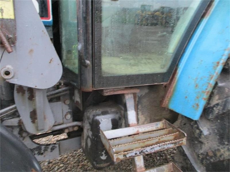 New Holland 7740 SLE Turbo Med frontlæsser og frontlift. - Traktor: bilde 5 New Holland 7740 SLE Turbo Med frontlæsser og frontlift. - Traktor: bilde 5