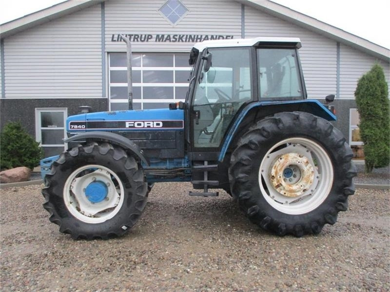 New Holland 7840 SLE, med rigtig god dæk montering og knap på - Traktor: bilde 1 New Holland 7840 SLE, med rigtig god dæk montering og knap på - Traktor: bilde 1